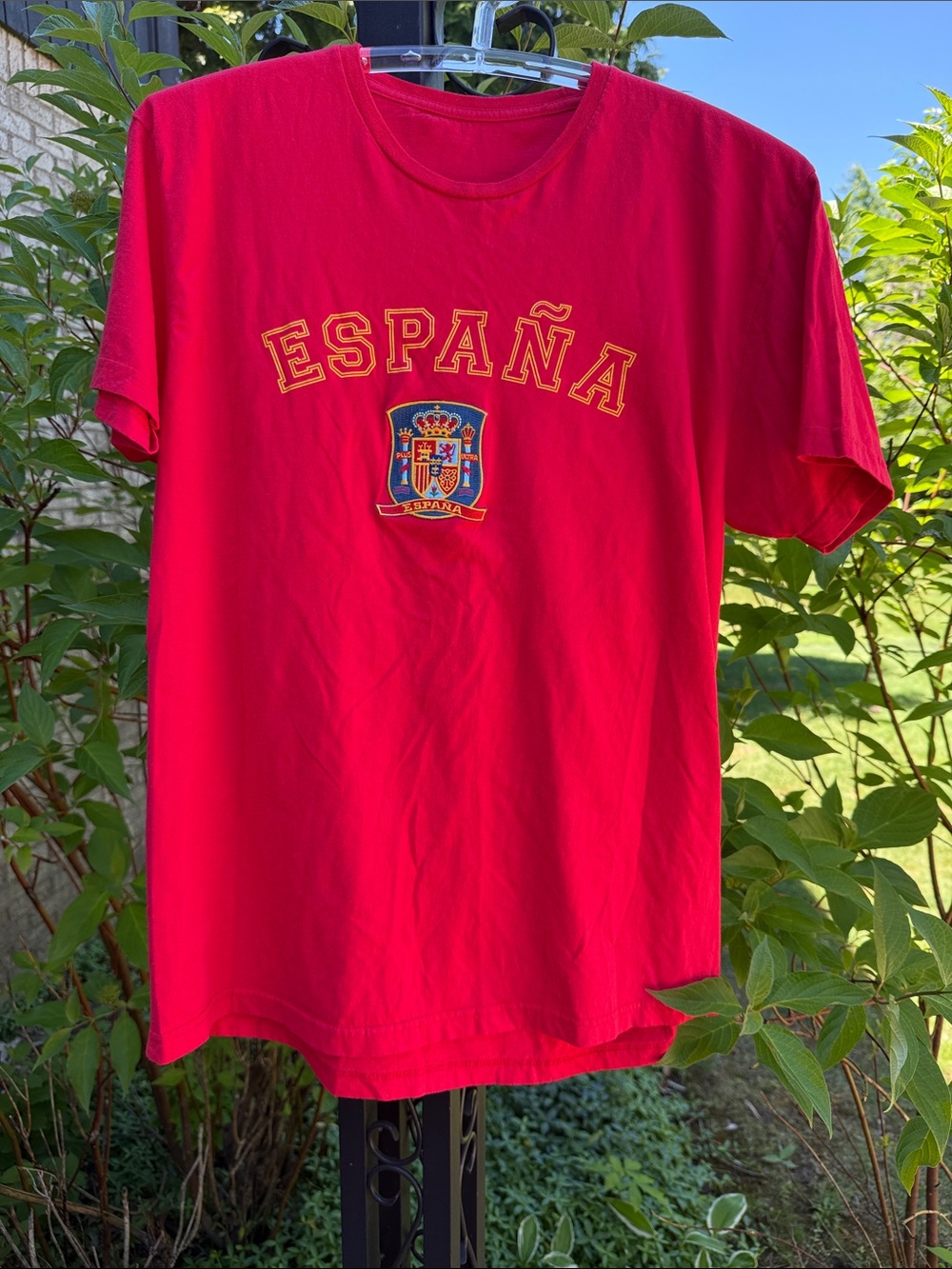 España Red Tee with Crest men size L red color short sleeve pre-owned with gift - Picture 3 of 16